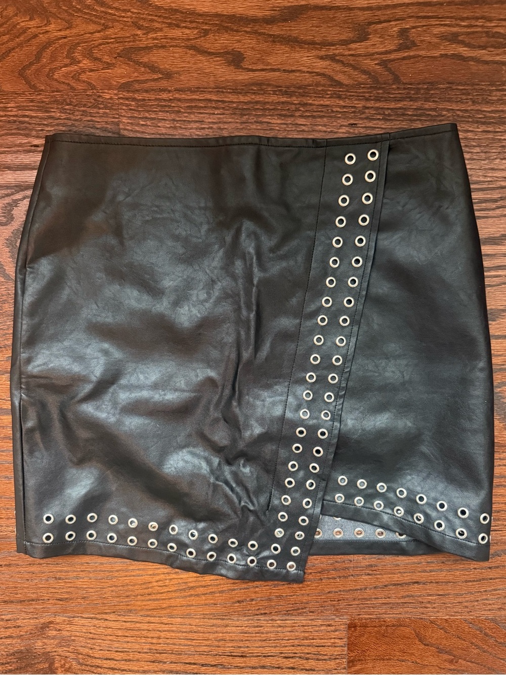 Forever 21 Black Faux Leather Mini Skirt Size Medium